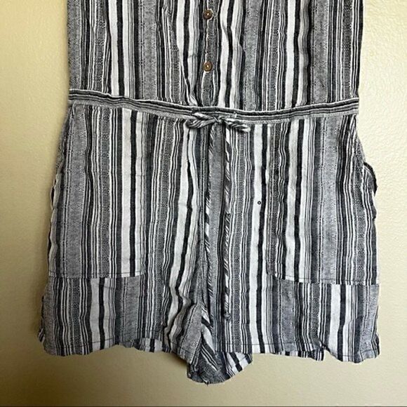 Universal Thread 100% Cotton Stripe Romper - Picture 9 of 15